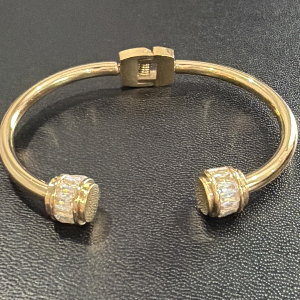 J56-Bracelet