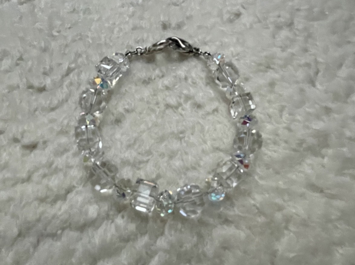 Swarovski Faceted Crystal Beaded Bracelet Swan Logo 8" Large Crystal -New No tag gallery