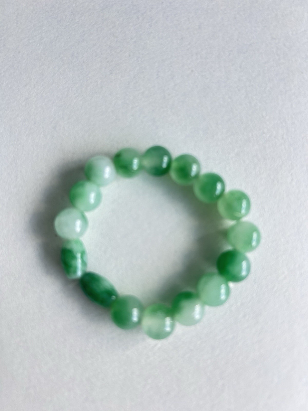 Green Stretch Beaded Bracelet Round Stone Ball/Bead Chain No Closure gallery
