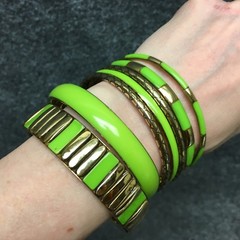 Made In India Colorful Plastic & Gold Tone Metal Boho Bangle Bracelets SET NEW