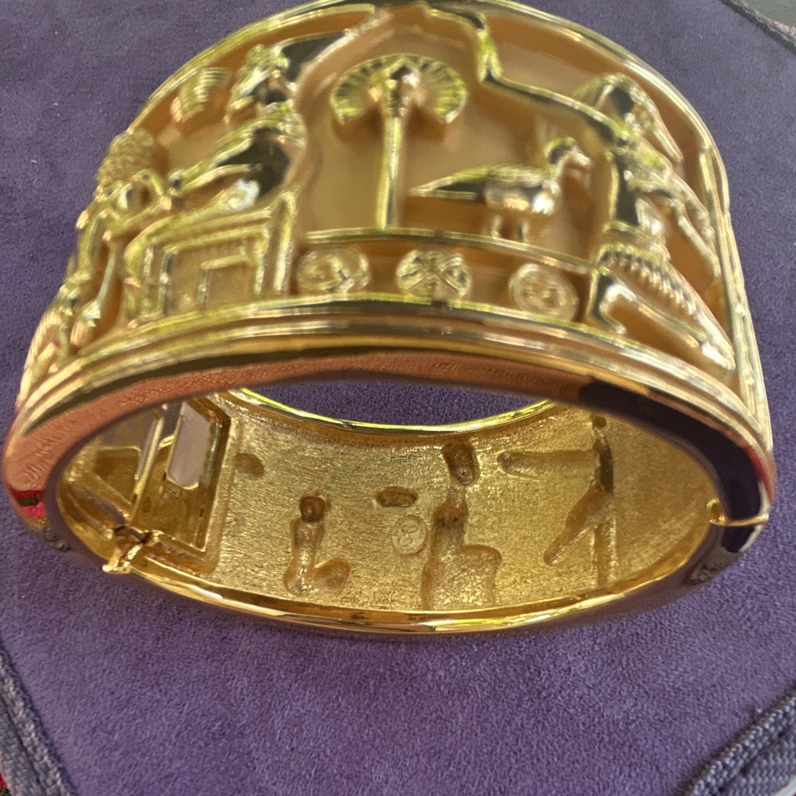 Vintage Avon Elizabeth Taylor Gold Plated Egyptian Wide Cuff Bangle Bracelet gallery