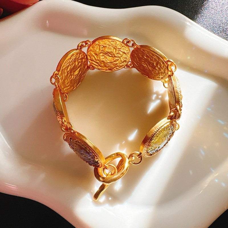 Gold Tone Resin Lady Cameo Bracelet Vintage Inspired gallery