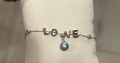 It’s Pearl Time IPT Pearl Bracelet with 1 Blue Pearl & LOVE Letters -New