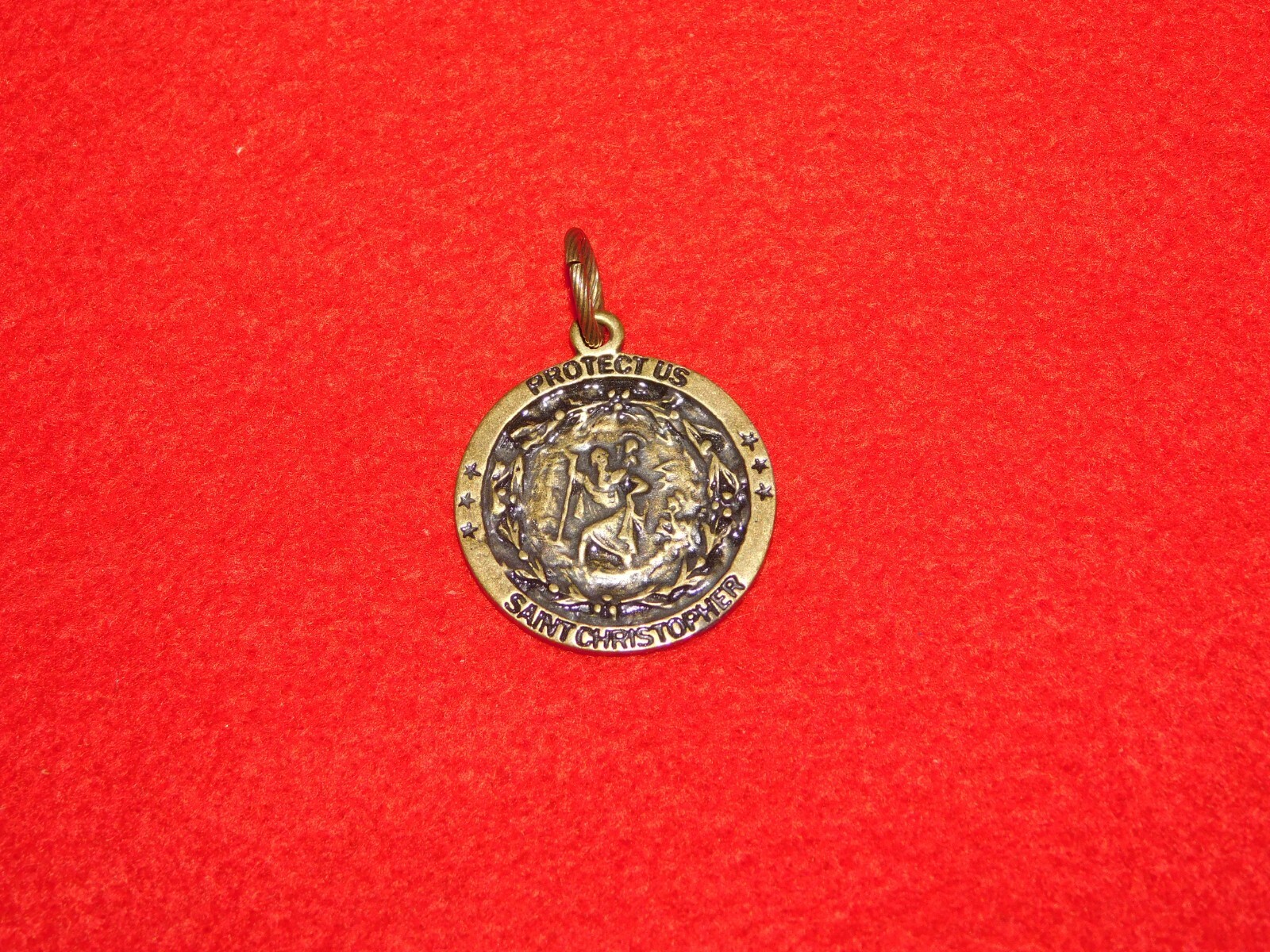 VINTAGE 1 1/8" ACROSS PROTECT US SAINT CHRISTOPHER MEDAL BRACELET CHARM gallery