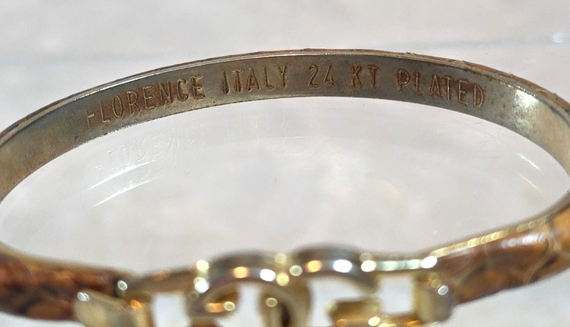 Vtg 24KT Plated Double G Logo Gucci Bangle Bracelet Florence Italy Snakeskin Tan gallery
