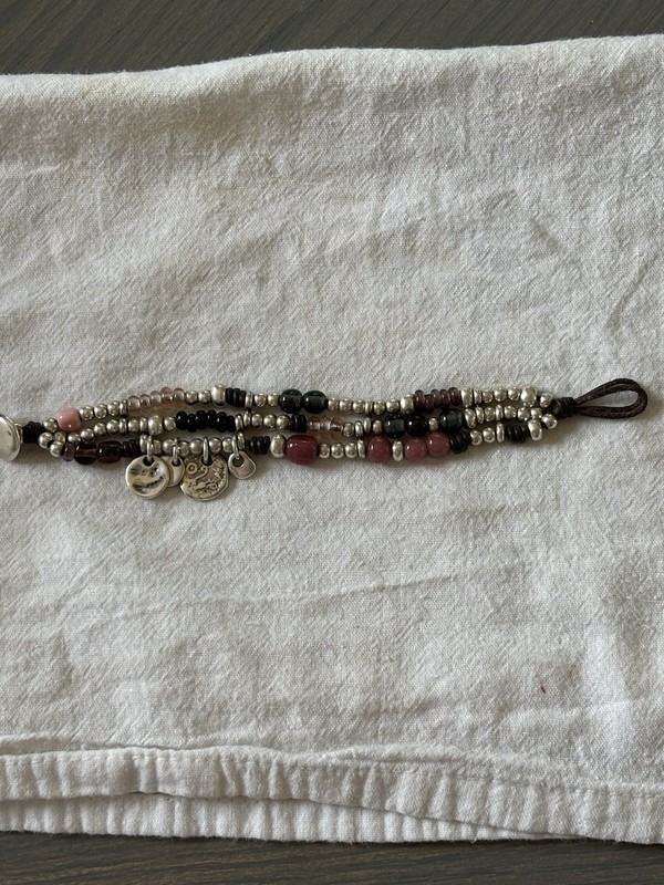 UNOde50 Multi-Strand Beaded Charm Bracelet, Silver Tone Metal Stone, Pink/Black gallery