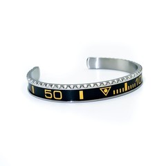 Men and Women Stainless Steel Personality Bracelets Digital Speedometer Bracelet