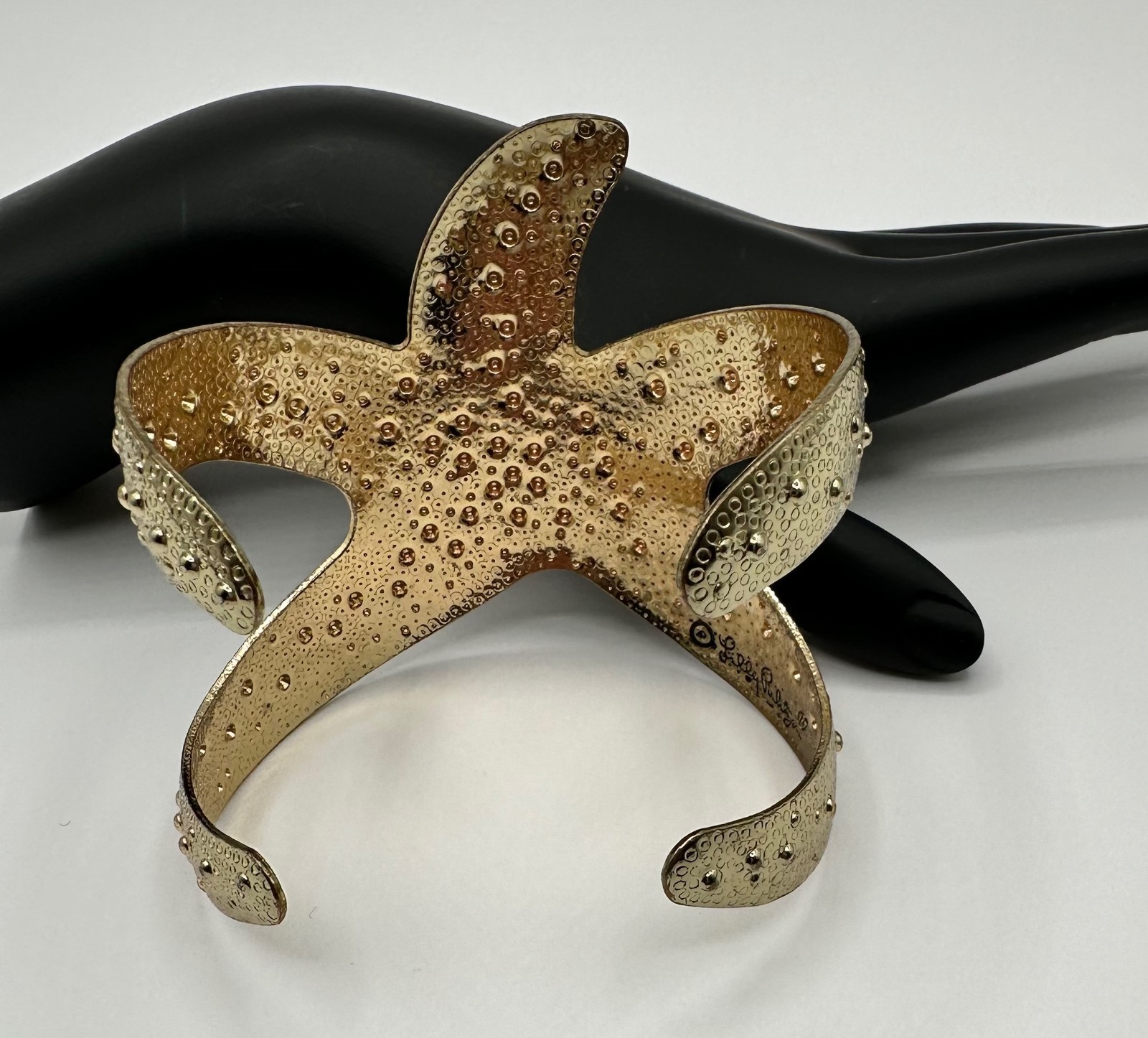 Lilly Pulitzer For Target Textured Gold Tone Starfish Cuff Bracelet ** Signed ** gallery