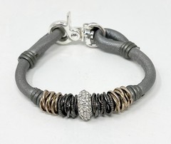 LIZZY JAMES Gray Leather Wrap Charm Bracelet U.S.A.