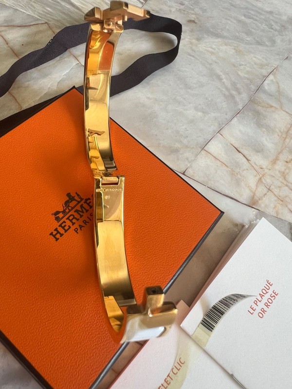 Authentic Hermes Rose Gold and White Enamel Clic H Bracelet Size TGM gallery