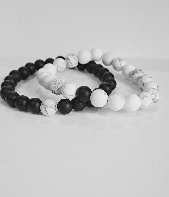 Luxurious 2psc Set White Howlite Stone & Agate 7-7.5inch Womens Gift Bracelet gallery