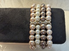 Multi Strand Faux Pearl Stretch Bracelet Crystal Bar Accent Elastic 6”+