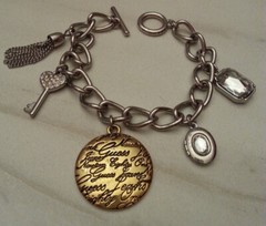 Lovely GUESS Brand Silver & Gold Tone Logo Charm Bracelet Tassel Key Locket 7″