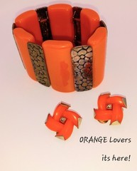 Orange Lovers! Great Orange & Gold Stretch Bracelet & Clip On Earrings. 0223