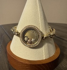 Origami Owl Link Locket Bracelet Gold Tone 7” Includes Plate And 3 Star Charms