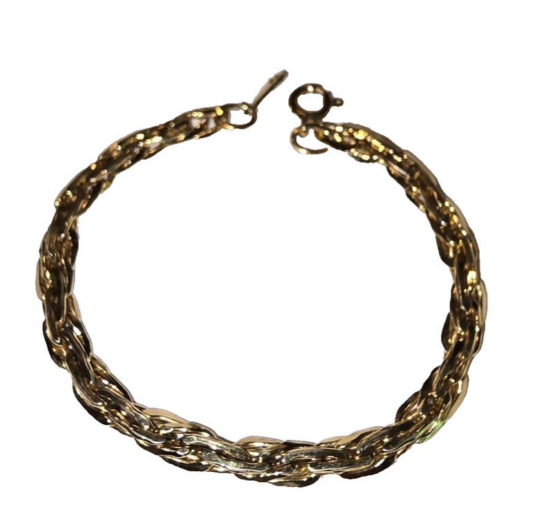Avon 7 in Gold Tone Oval Link Twist Chain Bracelet Spring Ring Clasp gallery