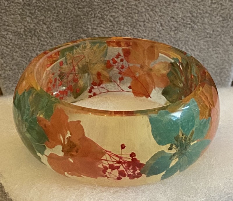 Hand Crafted Real Pressed Dried Flowers Resin Bangle Bracelet 7.25” gallery