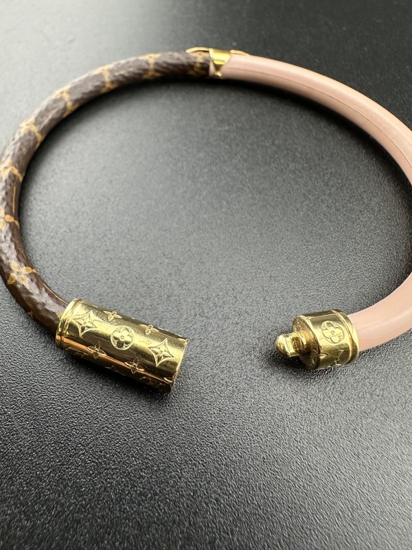 Louis Vuitton Daily Confidential Monogram Canvas Leather Gold Tone Bracelet gallery