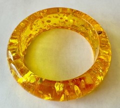 Amber Toned Confetti Resin Bangle Bracelet Lucite Bangle – For Smaller Wrist
