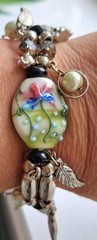 ✨Vintage Artisan Lampwork Glass Charm Bracelet – Floral Design