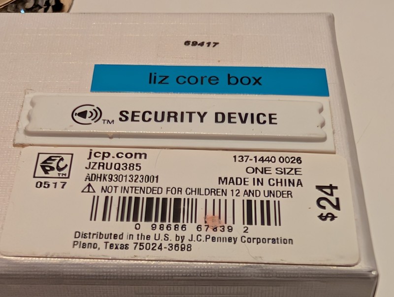 JC Penney One Size Fits Most Liz Claiborne Metal Fashion Bracelet New In Box gallery