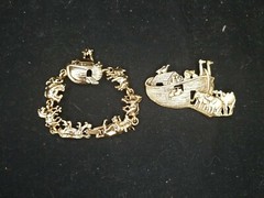 Noah’s Ark Charm Bracelet And Brooch Pin Christian Jewelry Relious 2 Pieces