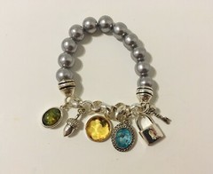 6 Charms Stretch Bracelet Silver Metal Link Chain Grey Beaded Gemstone Lock Key