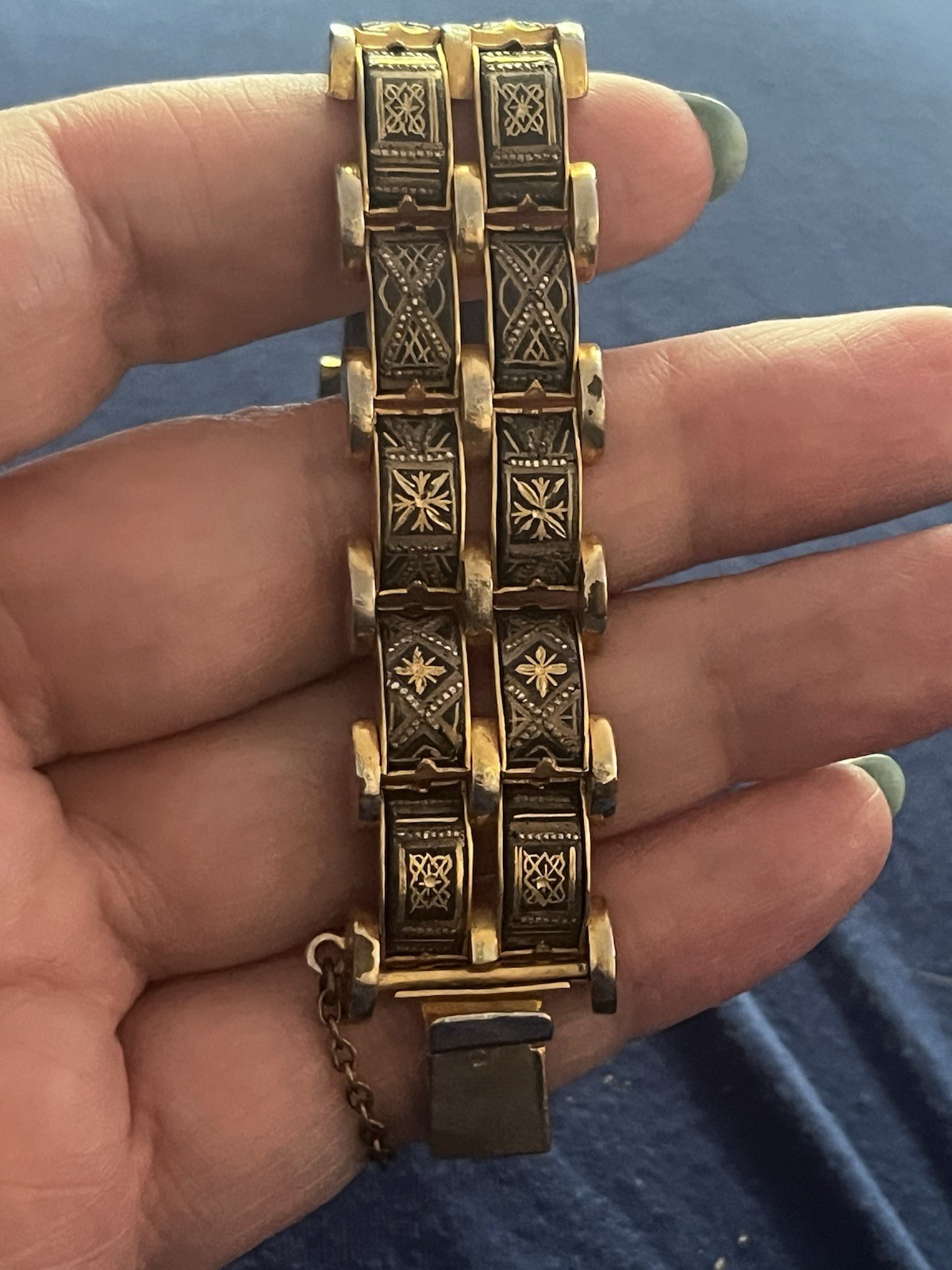 Vintage Double Row Damascene Bracelet – 7” Chunky Gold & Black Inlay gallery