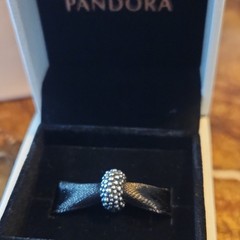 Pandora Silver Round Bead Charm Metal Jewelry Box Included