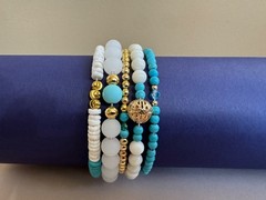womens 5 piece white, gold and turquoise bracelet