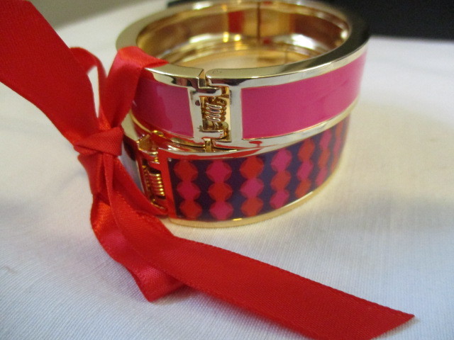 AVON Joyful Beautiful Bangle Set of 2 Gold tone with Enamel-look Hinged Closure gallery