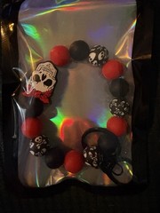 Skull Dangle Charm Beaded Bracelet Stackable Black Red White Round Beads