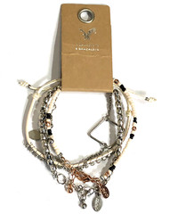 American Eagle Outfitters Stacking Bracelet Set of 4 – 7 in to 7.5 in Length NWT