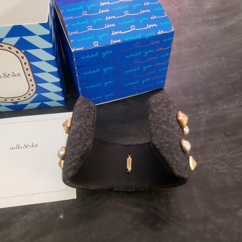Stella & Dot Crush It Bow Tie Cuff Bracelet Studded Faux Pearls B521G gallery