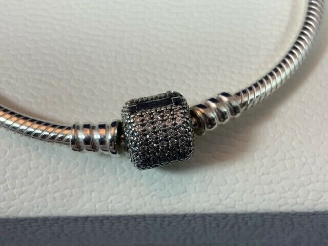 NWOT Pandora Sterling Silver Signature Pave Clasp Bracelet 7.9"/20cm gallery