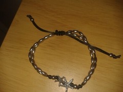 Early 2000’s silver tone barrel beads. Star fish charms.slider bracelet (D21e3)