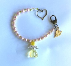 Emerald Empire 9 1/4 in pastel Easter yellow pink bracelet glass bead Angel