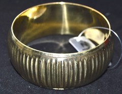NEW 3cm Wide Striped Gold Gilt Metal Bangle Bracelet Fashion Jewellery Costume