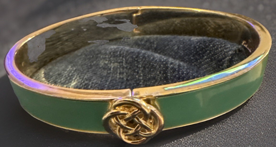 STELLA & DOT Lindsay Bangle Bracelet GREEN-BLUE AQUA ENAMEL Celtic Knot Hinged gallery