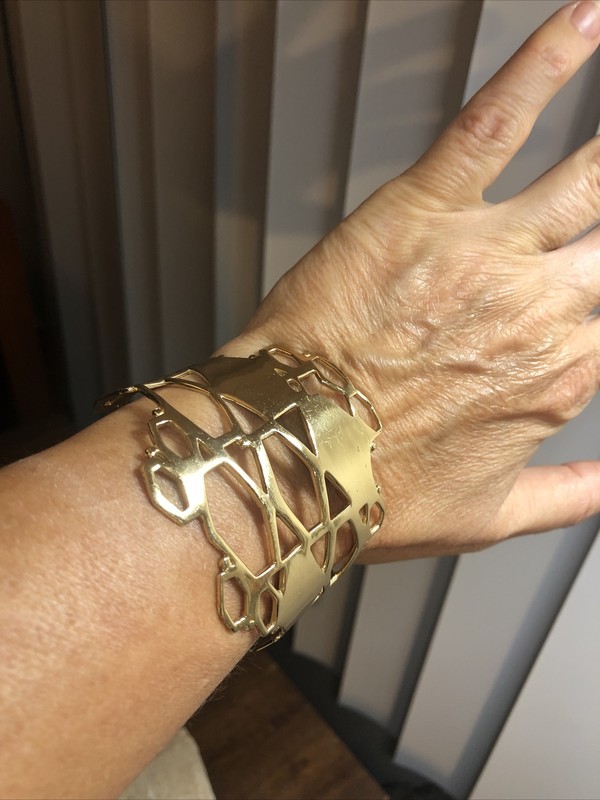 Amrapali Modernist Gold tone Open Work Adjustable Cuff Bracelet India 26g,6 3/4 gallery