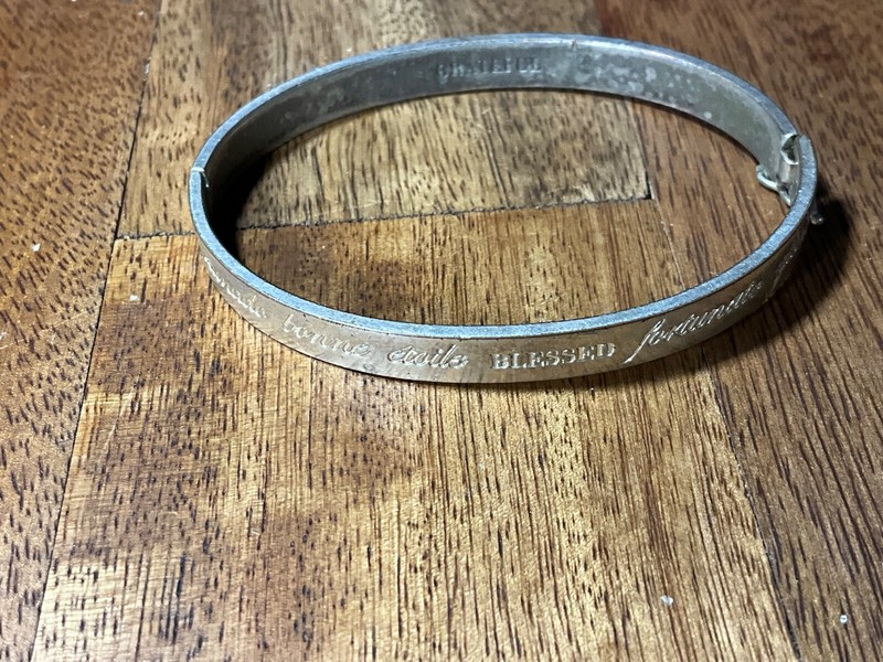 STELLA & DOT GRATEFUL BANGLE BRACELET HINGED 7" Safety Latch gallery