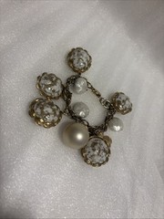 Faux Pearl Marbled Gold Bracelet Retro Mcm Beads Gold Tone Chunky Clasp (o5
