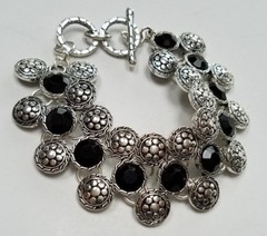 Fancy Round Circle Design Black & Silver Bracelet Toggle Lock 7 1/2 – 8 1/2″ NEW