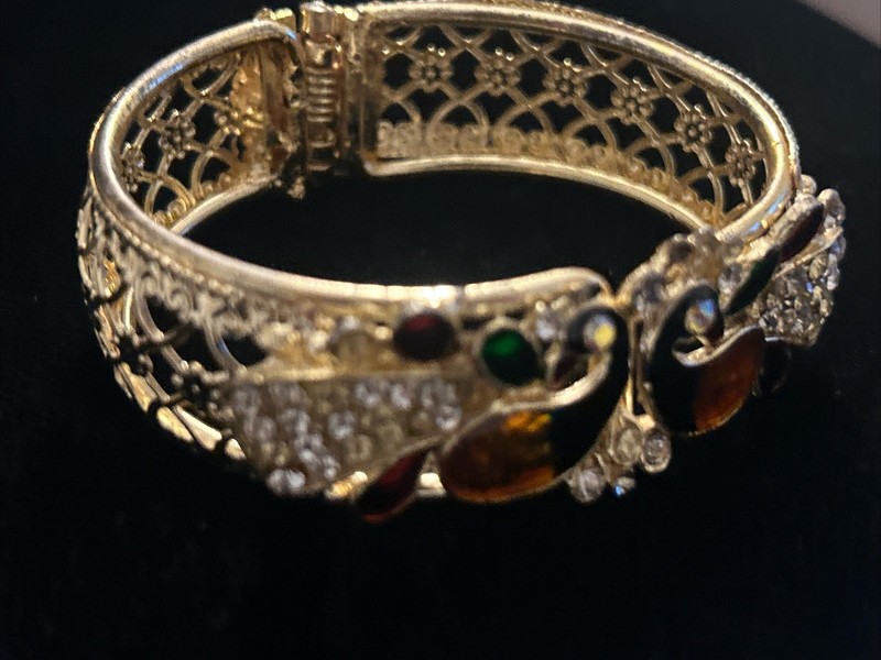 VTG Multicolor Crystal Rhinestone Peacock Flower Bangle Hinged Cuff Gold 2.25” gallery