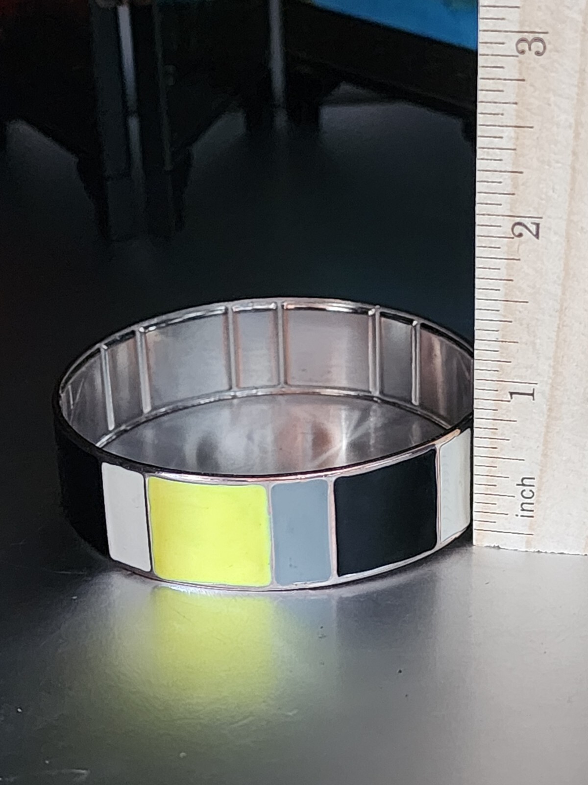 CHARMING CHARLIE Bangle Bracelet White Yellow Black Enamel Inlay Silver Tone 8" gallery