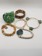 Beautiful Lot of 6 Bohemian / Earthy Gemstone & Beaded Bracelets