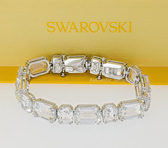 New 100% Authentic SWAROVSKI Octagon Crystal Millenia Tennis Bracelet 5705770