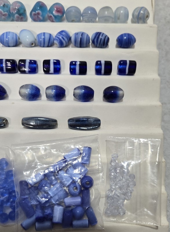Lot of Blue Glass Stone & Misc Beads - 100+ Beads - See Photos gallery