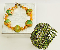 Artisan Green Beaded Bracelet Set – Handmade Toggle Bracelet & Multi‑Strand Cuff