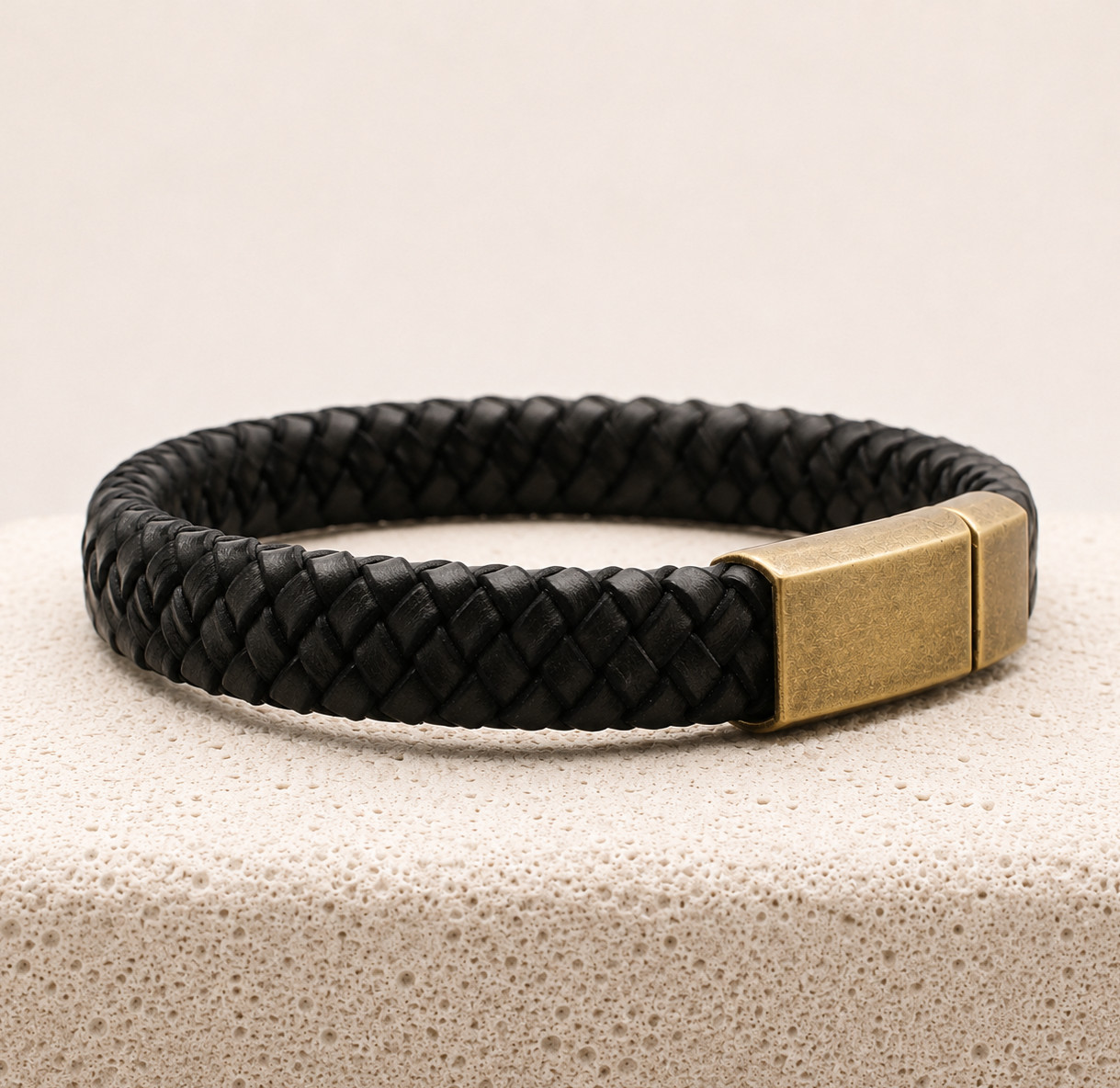 Men’s Leather Bracelet – Black or Tan – Braided – XL 22.5cm – Magnetic Clasp gallery